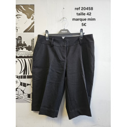 bermuda taille 42 