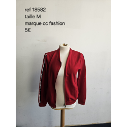 veste de couleur rouge taille M marque cc fashion
